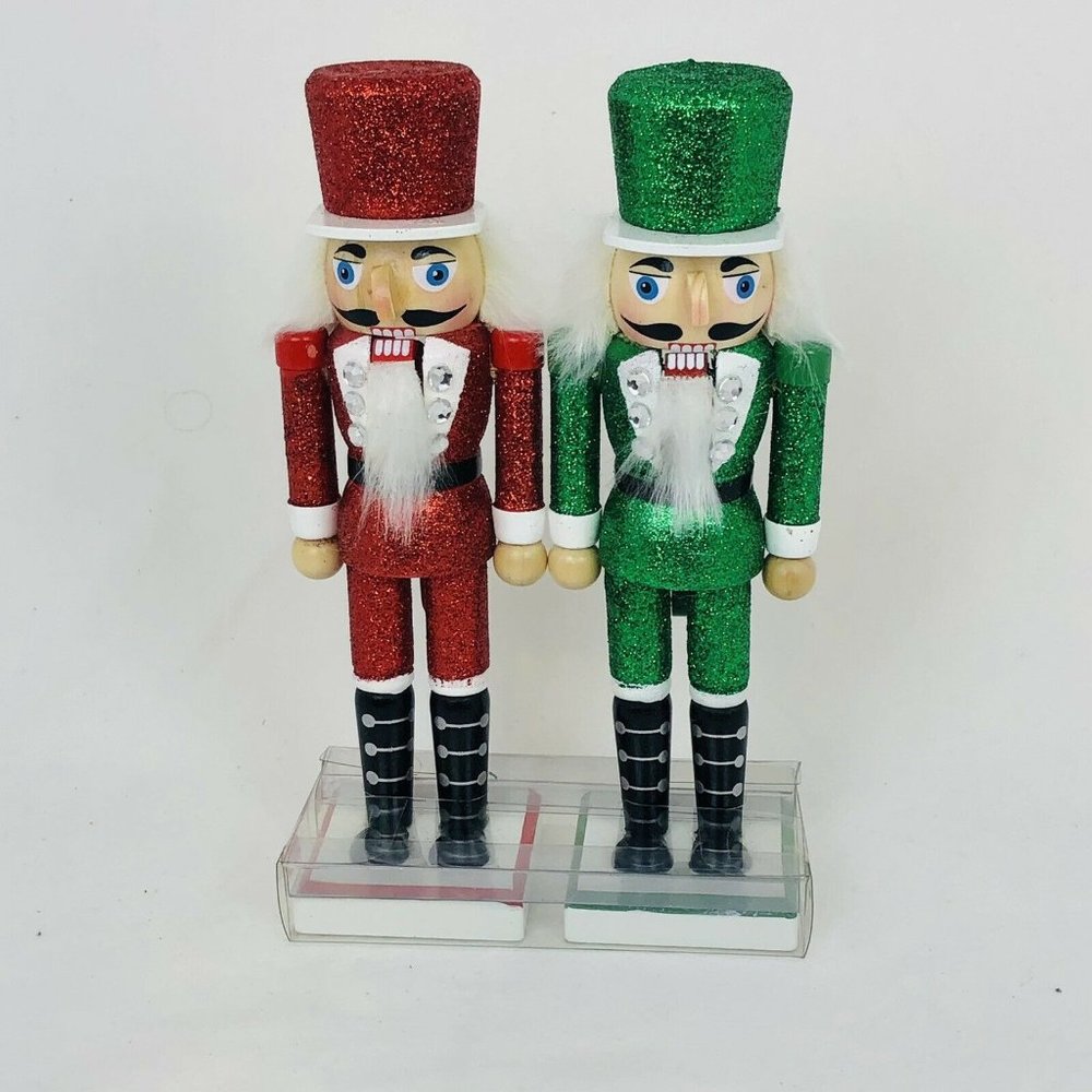 Guard King 8” Tall Nutcrackers Red Green Toy